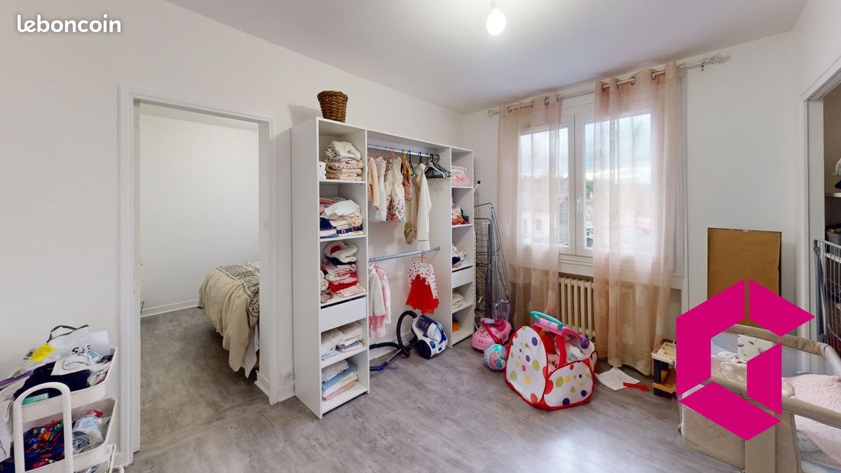 Appartement à vendre, 72m², Le Chambon-Feugerolles