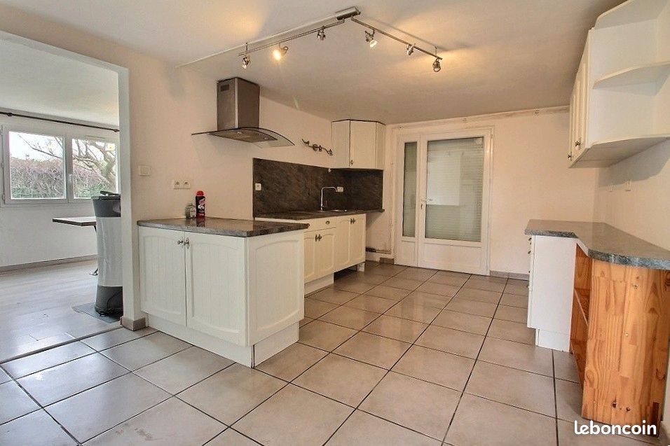 Maison à vendre, 110m², Mazan