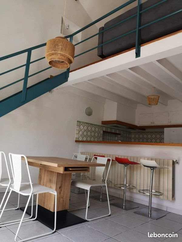 Appartement à louer, 62m², Nîmes