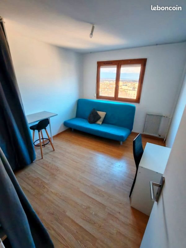 Appartement à louer, 80m², Vaulx-en-Velin