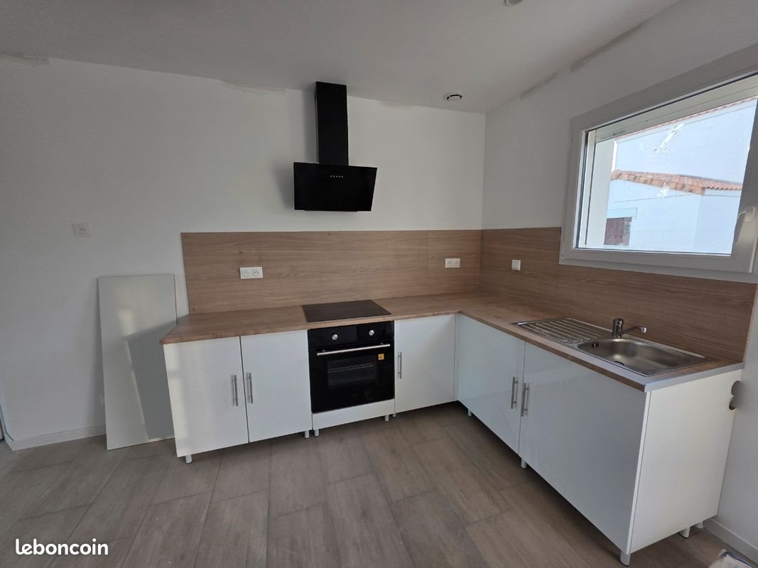 Maison à louer, 90m², Nesmy