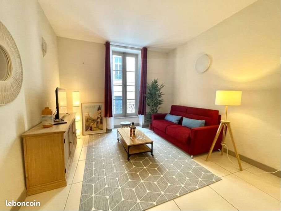 Appartement à louer, 60m², Nîmes