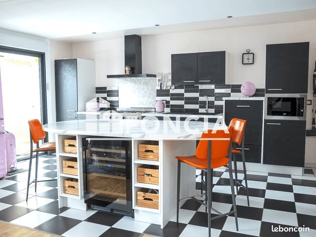 Maison à vendre, 140m², La Londe-les-Maures