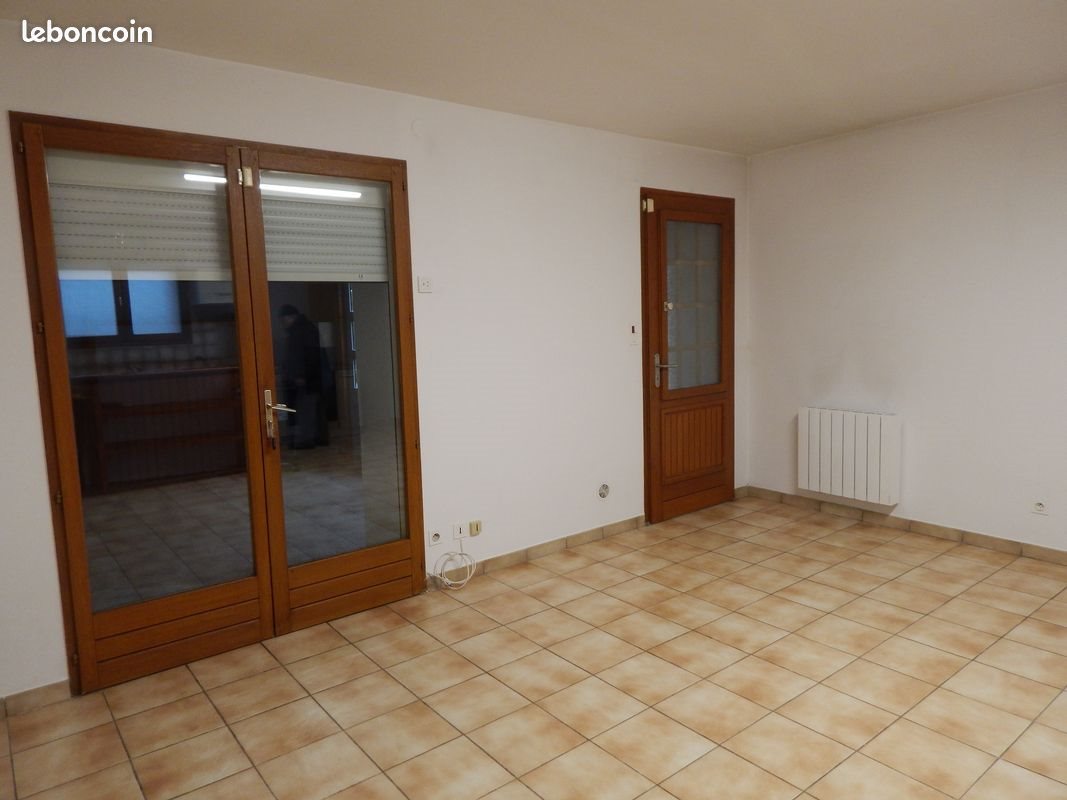 Maison à louer, 82m², Saint-Maurice-de-Gourdans