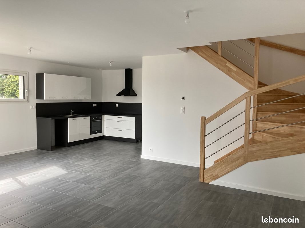 Maison à louer, 85m², Perros-Guirec