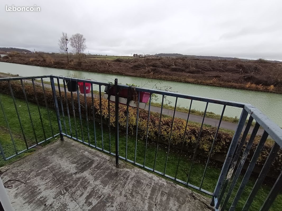 Appartement à louer, 57m², Noyon