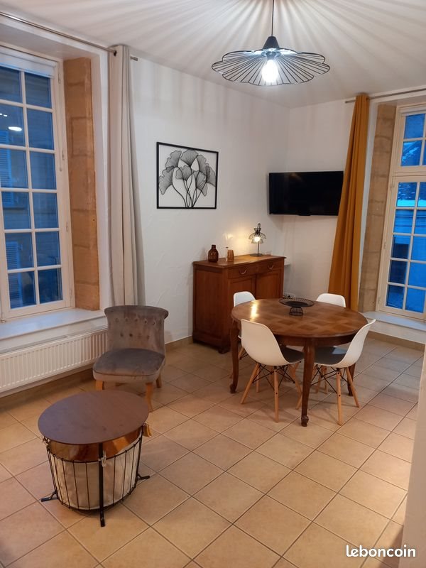 Appartement à louer, 60m², Sedan