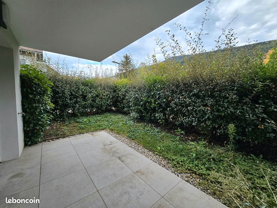 Appartement à louer, 35m², Saint-Cergues