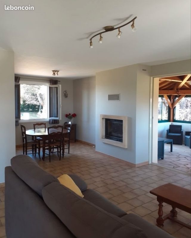 Maison à louer, 90m², Léobard