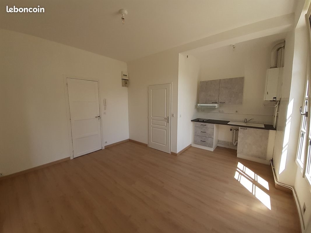 Appartement à louer, 35m², Fismes