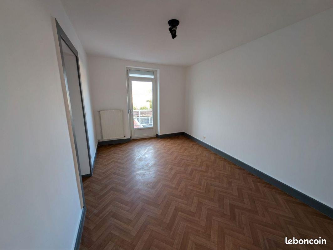 Appartement à louer, 100m², Thaon-les-Vosges
