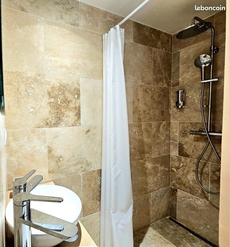 Appartement à louer, 49m², Nîmes