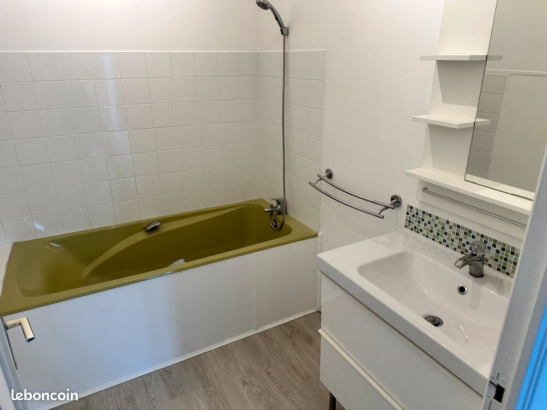 Appartement à louer, 75m², Etrelles