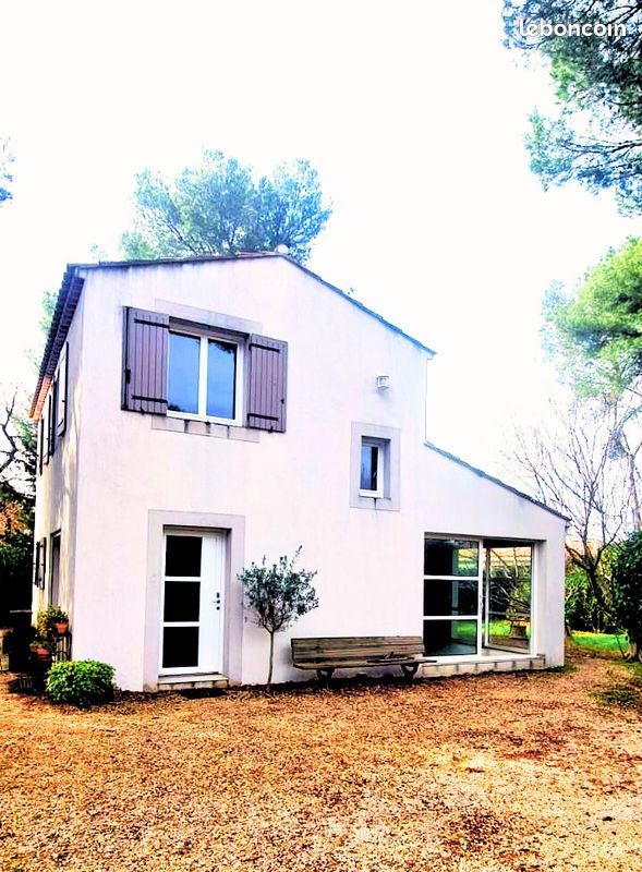 Maison à louer, 96m², Eguilles