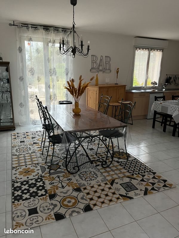 Maison à louer, 74m², Louargat