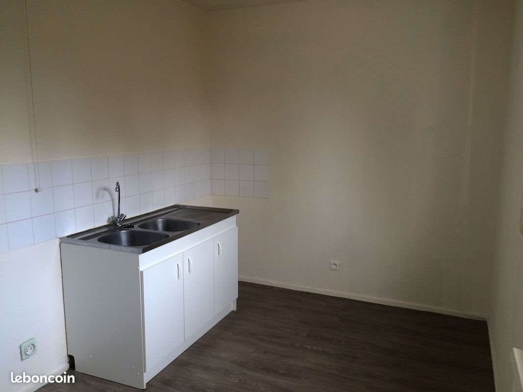 Appartement à louer, 65m², Aigueperse