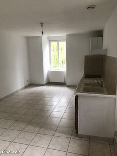 Appartement à louer, 65m², Lalevade-d'Ardèche