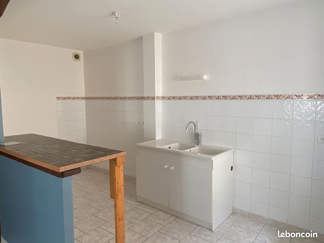 Maison à louer, 55m², Chinon