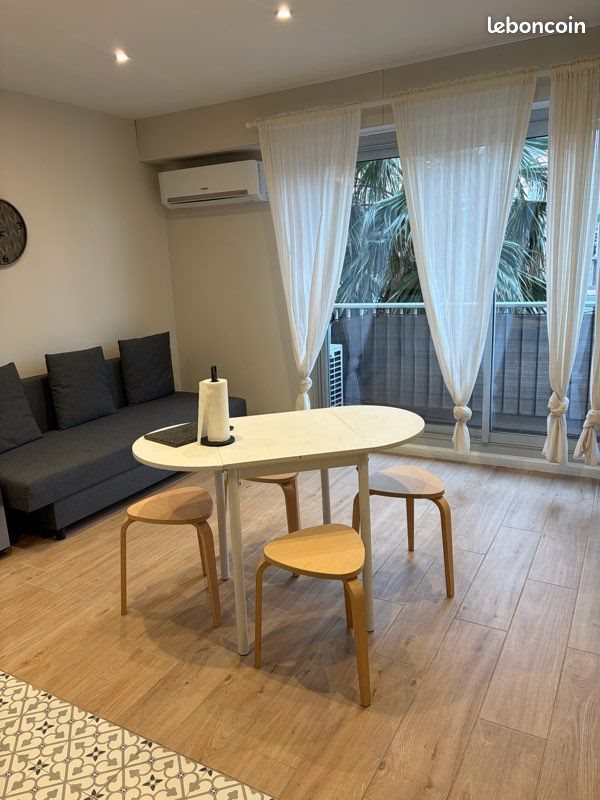 Appartement à louer, 35m², Hyères