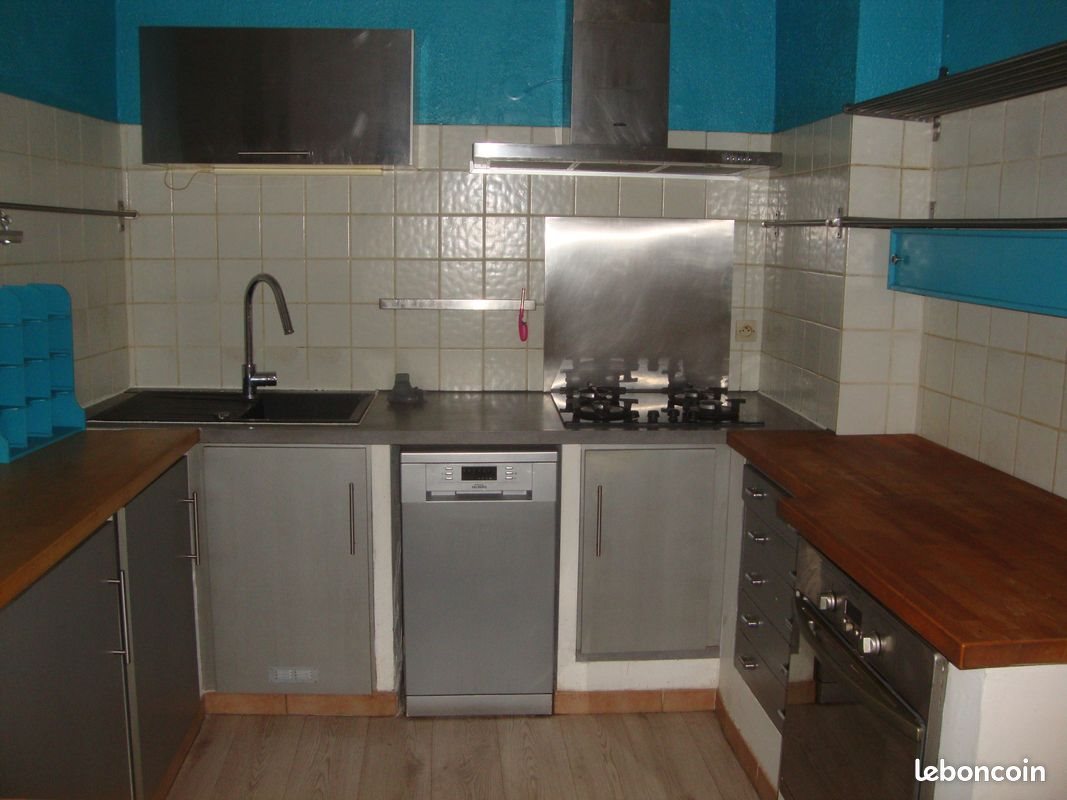 Appartement à louer, 75m², Redessan