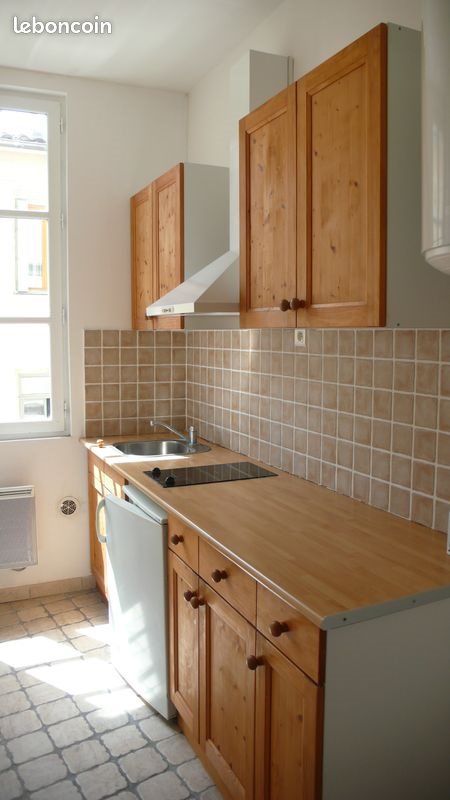 Appartement à louer, 33m², Nîmes