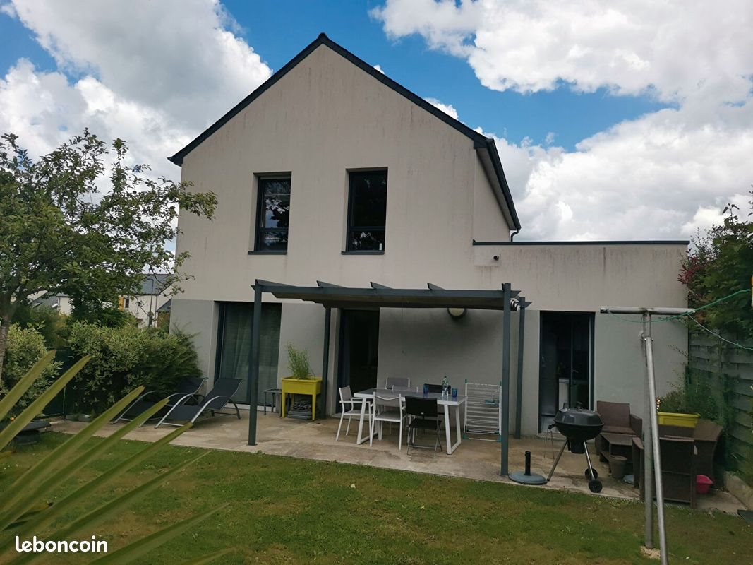 Maison à louer, 91m², Brécé