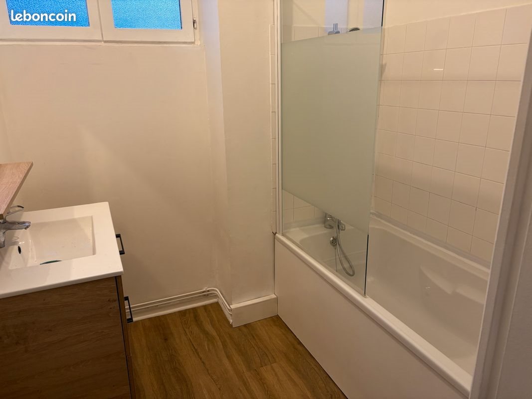Appartement à louer, 85m², Le Chambon-Feugerolles