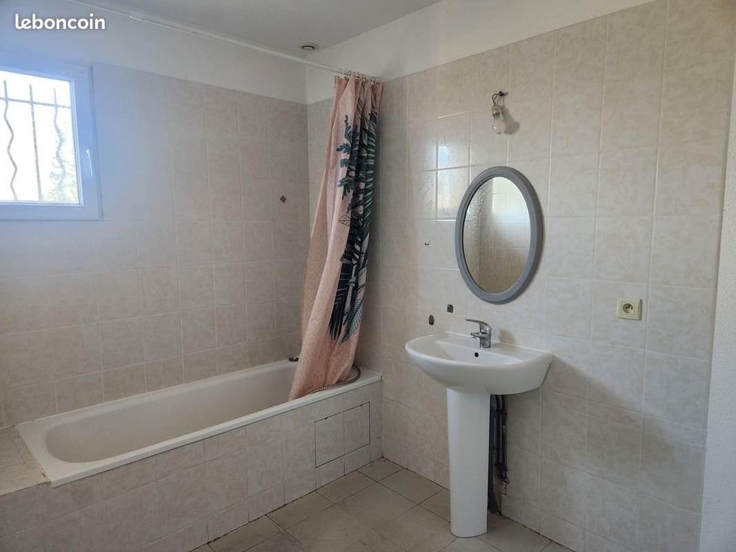 Maison à louer, 115m², La Clotte