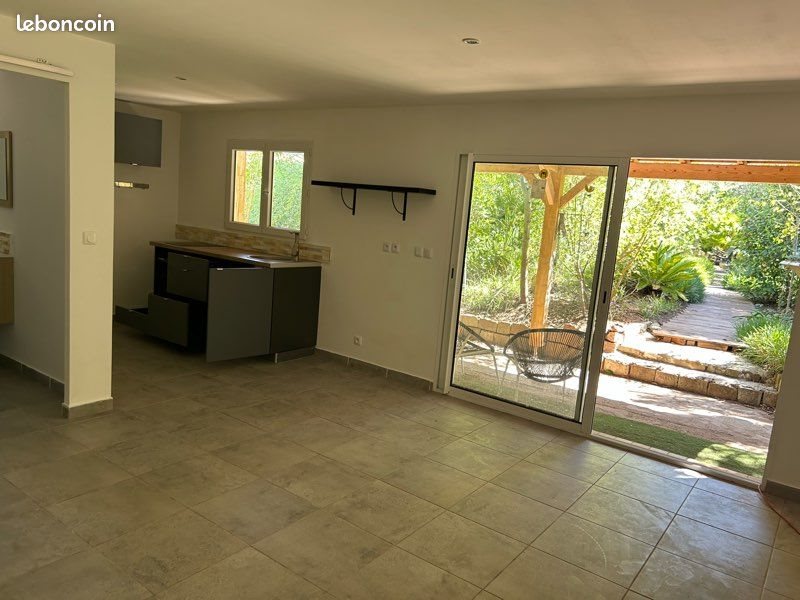 Maison à louer, 35m², Fréjus