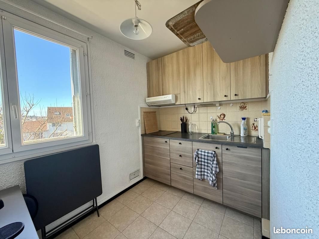 Appartement à louer, 32m², Clamart