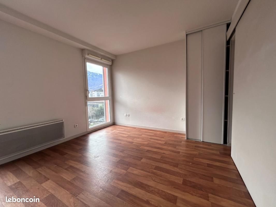 Appartement à louer, 24m², Grenoble