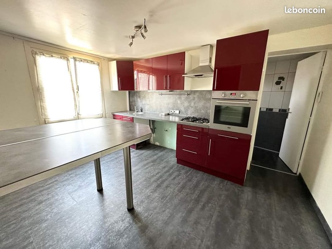 Maison à louer, 83m², Saint-Pierre-des-Fleurs