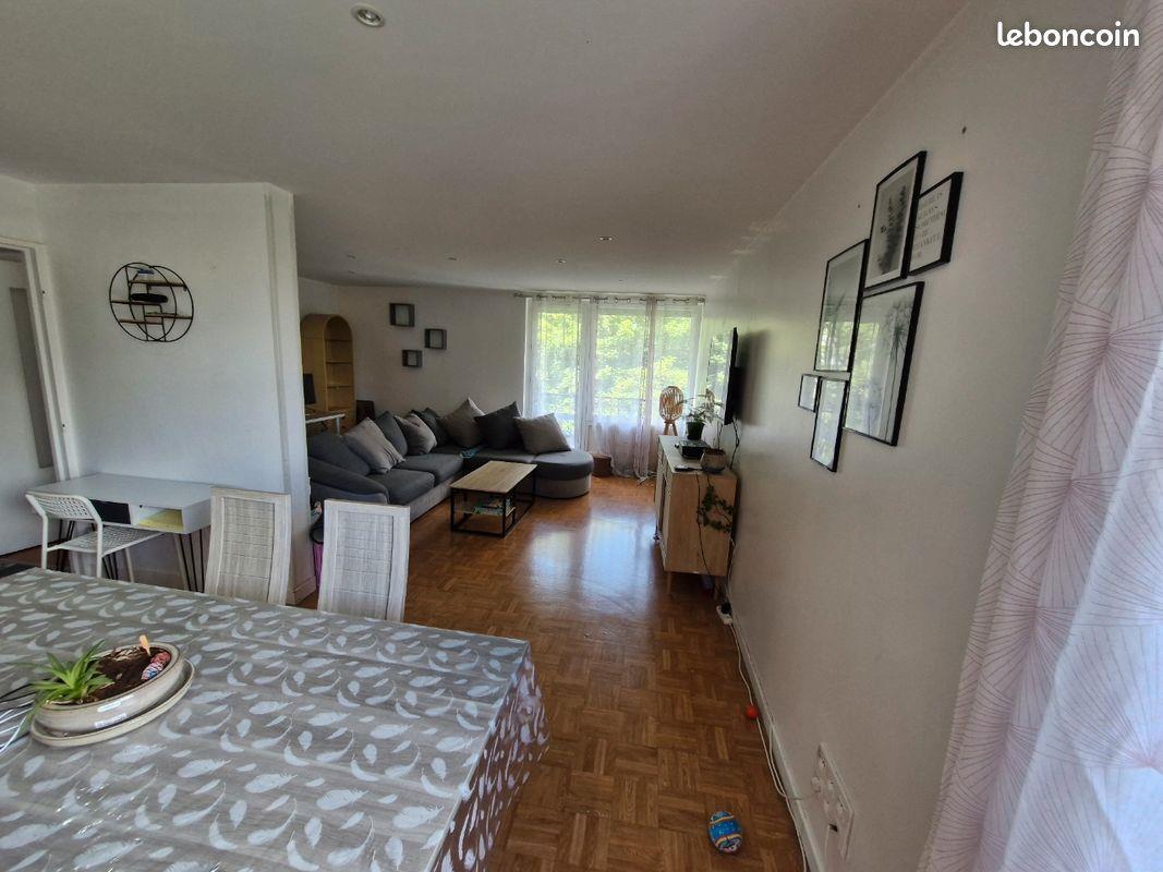 Appartement à louer, 90m², Saint-Etienne