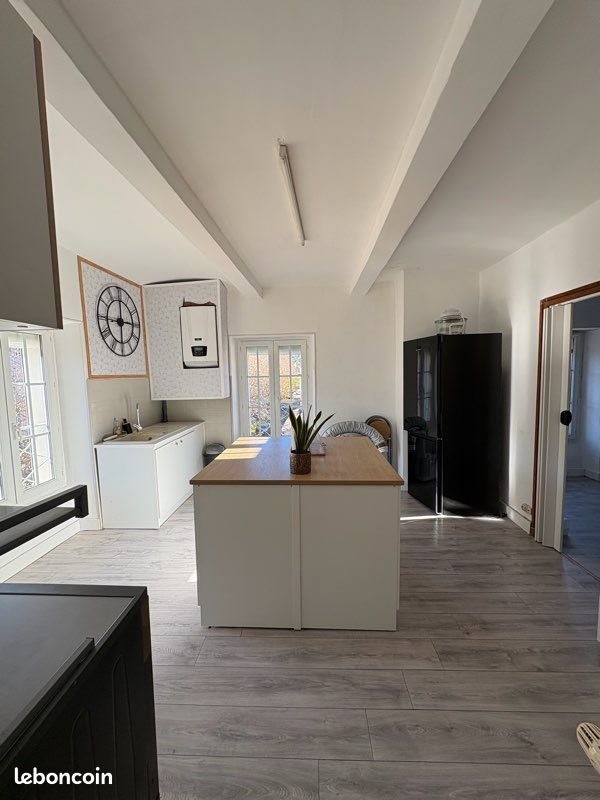 Appartement à louer, 70m², Saint-Ambroix