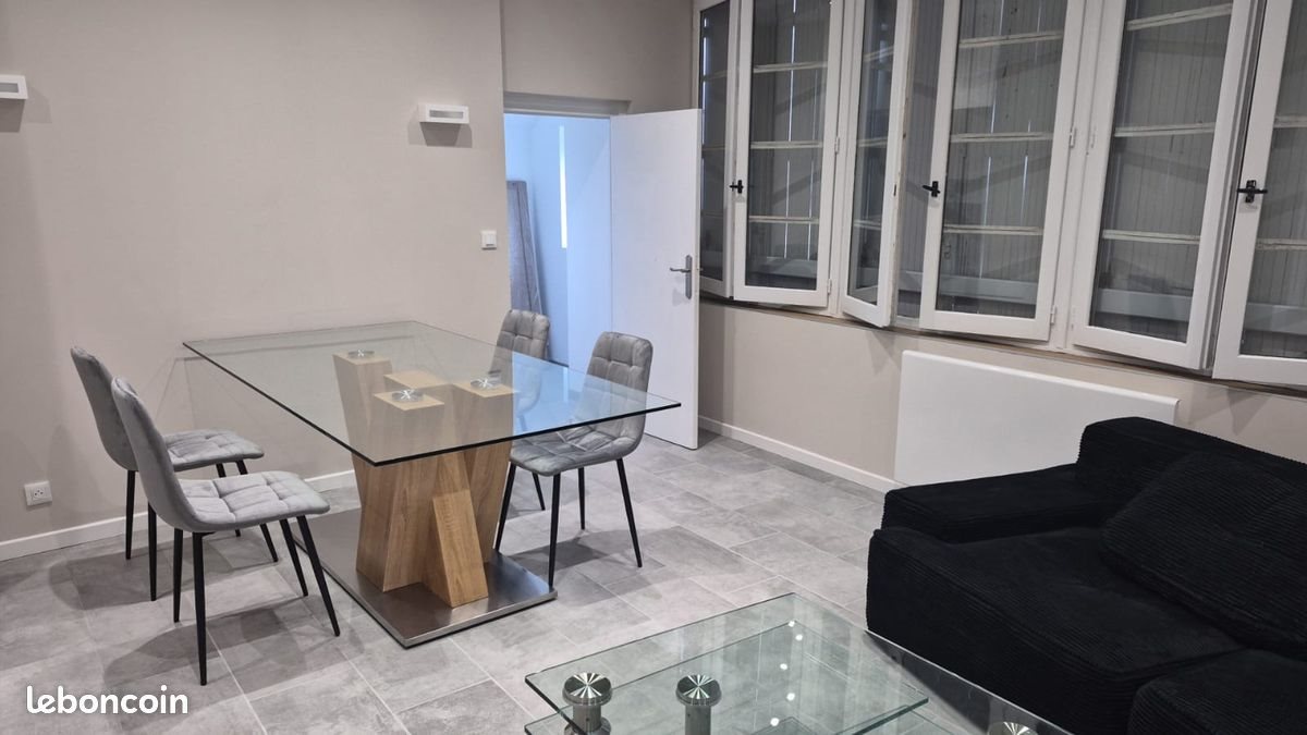 Appartement à louer, 60m², Oloron-Sainte-Marie