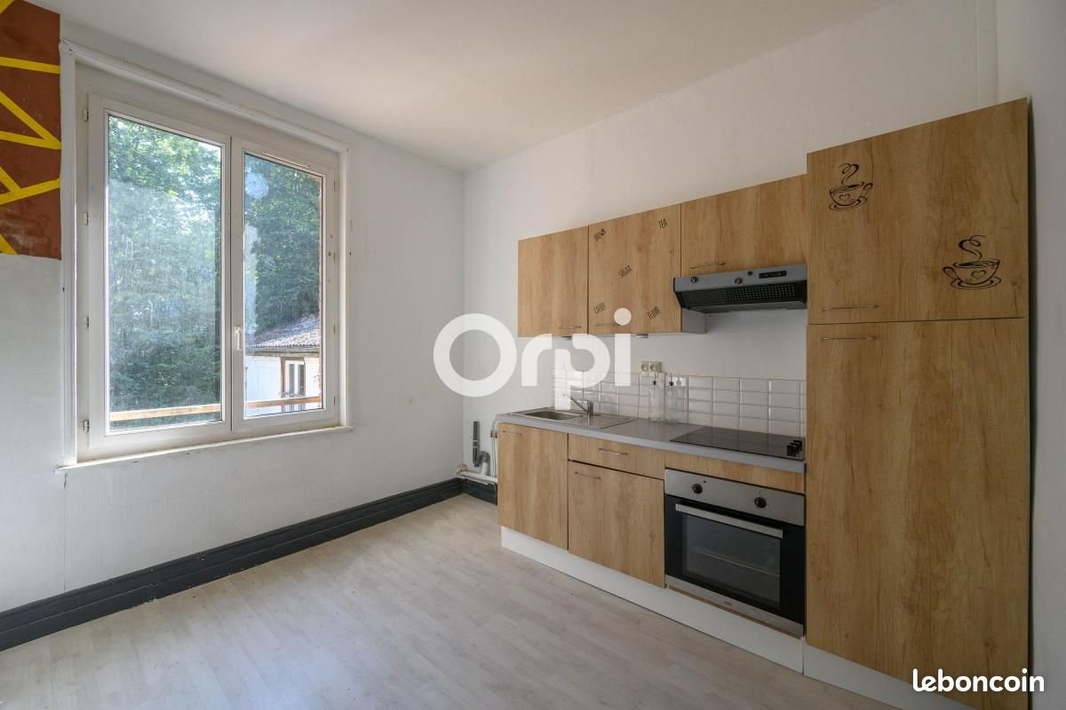 Appartement à vendre, 215m², Avesnes-sur-Helpe