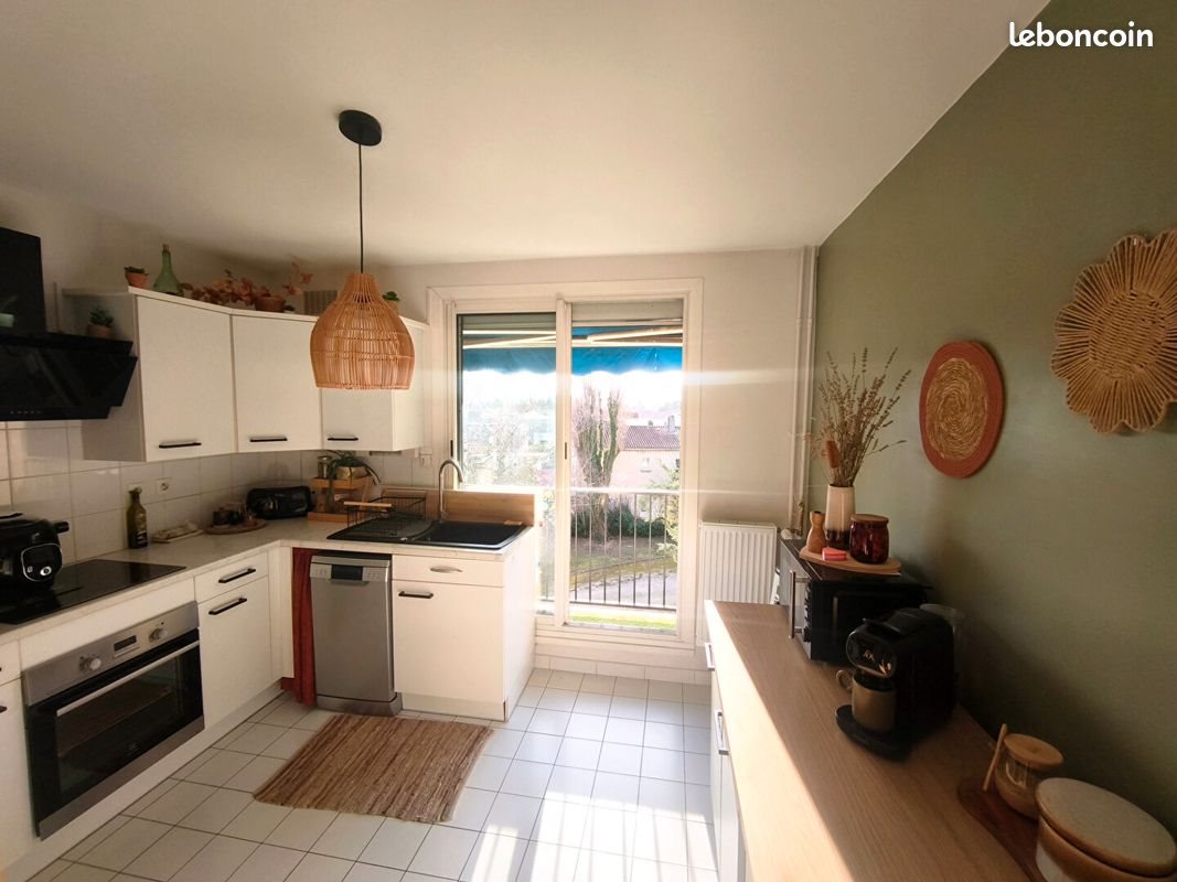 Appartement à louer, 75m², Guilherand-Granges