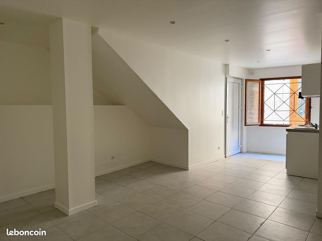 Appartement à louer, 39m², Sommières