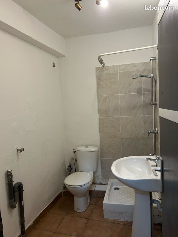 Appartement à louer, 24m², Saint-Maximin-la-Sainte-Baume