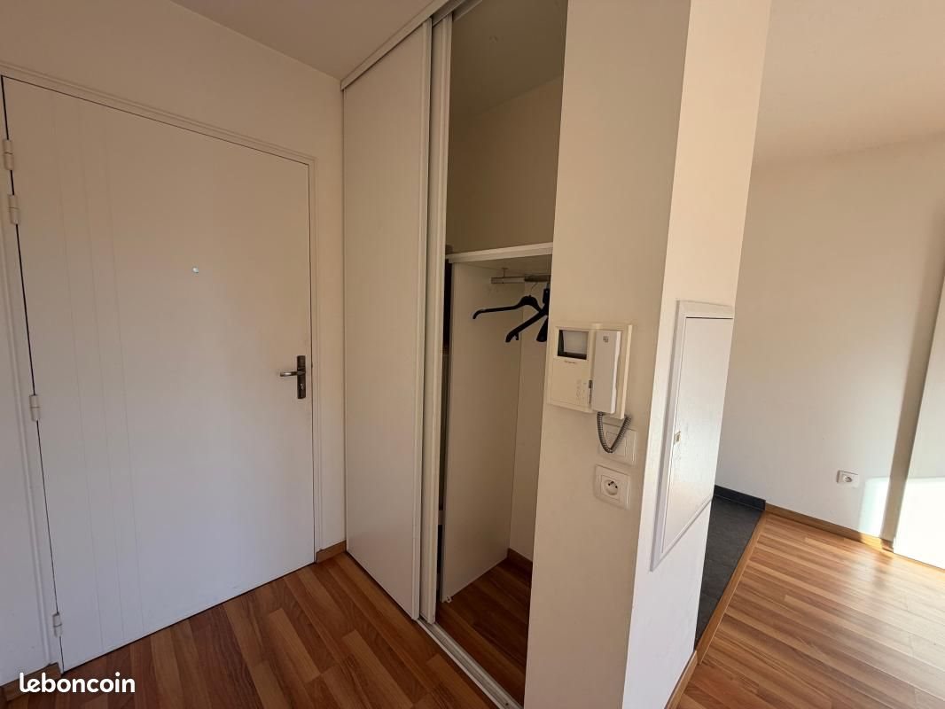 Appartement à louer, 35m², Saint-Jean-de-la-Ruelle