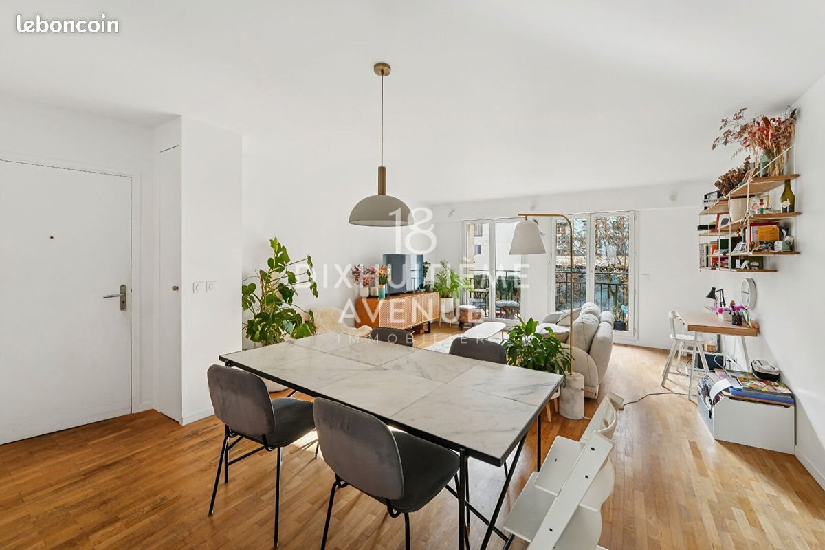 Appartement à louer, 74m², Paris 18ème