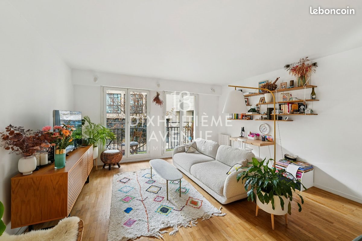Appartement à louer, 74m², Paris 18ème