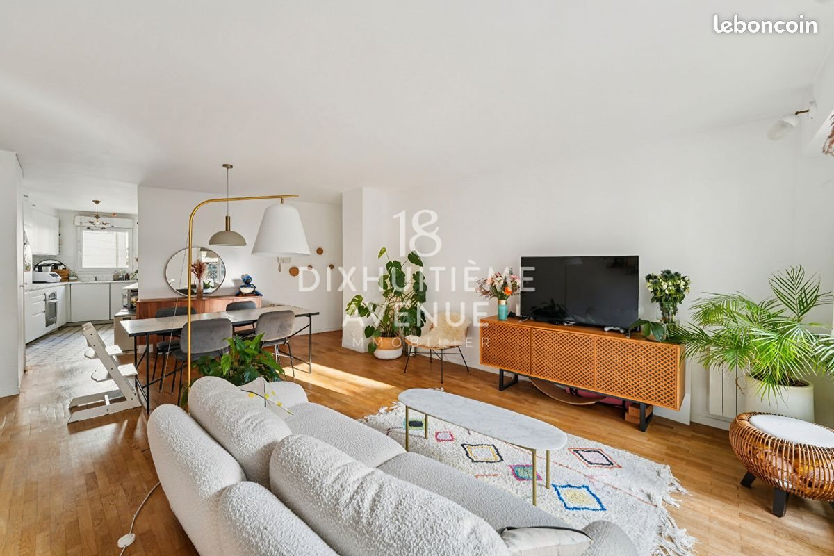 Appartement à louer, 74m², Paris 18ème