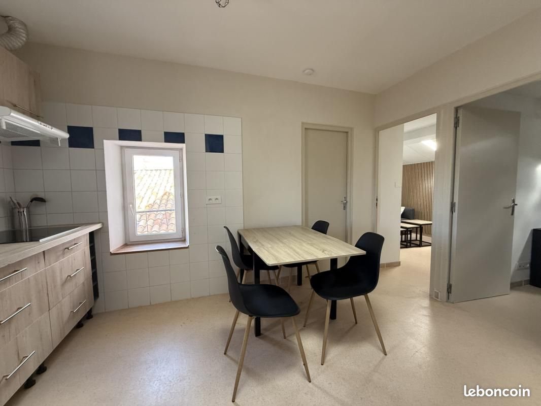 Appartement à louer, 34m², Aubenas
