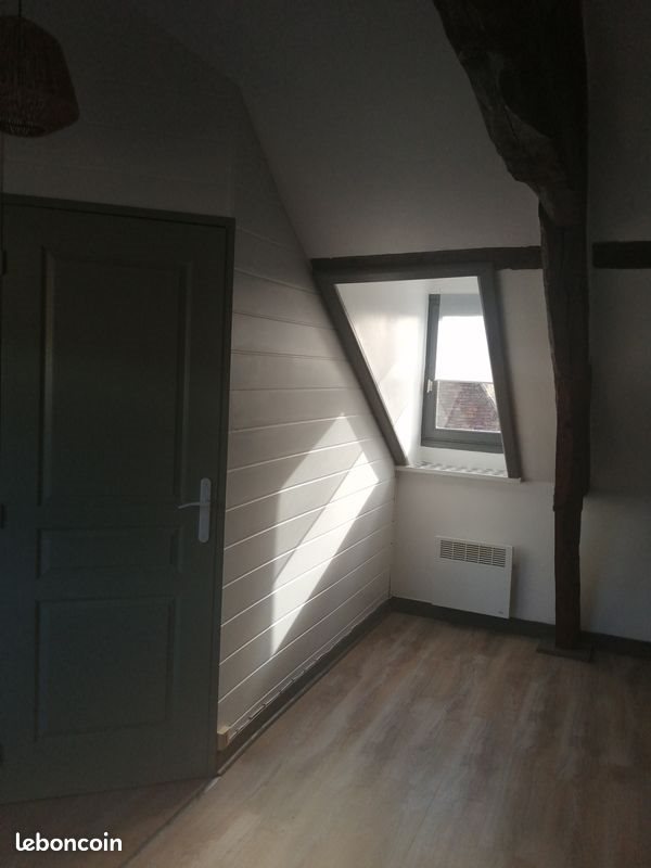 Appartement à louer, 42m², Attichy