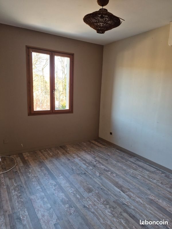 Maison à louer, 102m², Sombernon