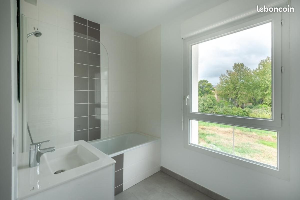 Maison à louer, 102m², Salon-de-Provence