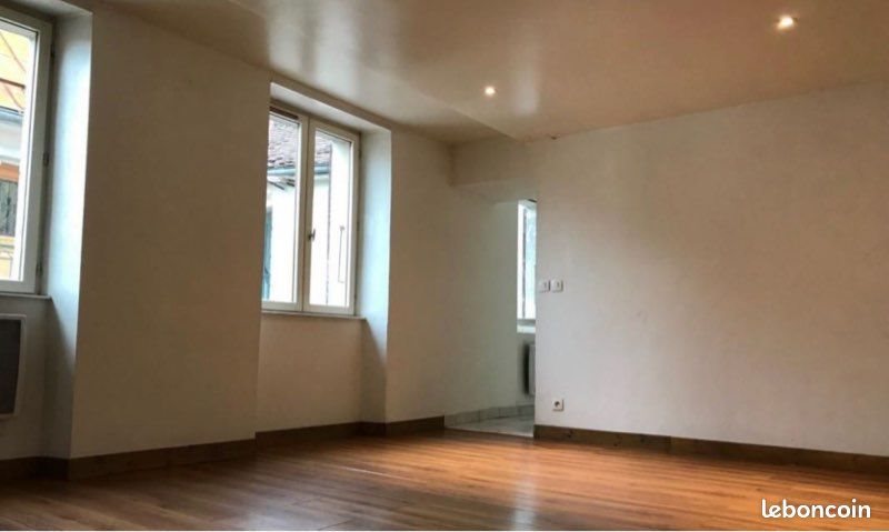 Appartement à louer, 33m², Saint-Claude