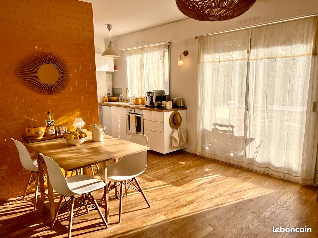 Appartement à louer, 26m², Marseille 8ème
