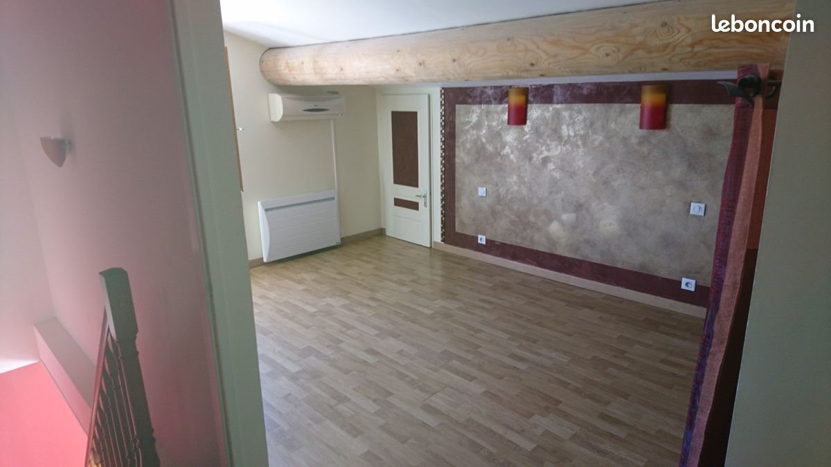 Maison à louer, 92m², Montfaucon